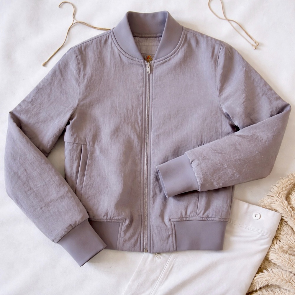 NWOT Lululemon Size 0 Reversible Jacket Serene Travels Bomber Jacket Lunar Rock - Picture 15 of 15